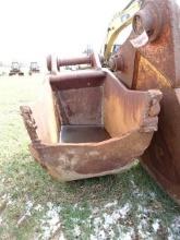 ESCO 34" Digging Bucket (Cat 345C) (Cutting Edge Removed/Broken) (AE-402) (Derry Lane - Blairsville)