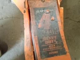 DAYTON 4-Ton Hydraulic Floor Jack (North Spring Street - Blairsville) (Caraco)