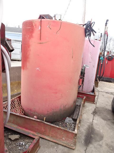 500 Gallon Fuel Tank, with 12 volt electric pump and containment skid (FT1) (North Spring Street -