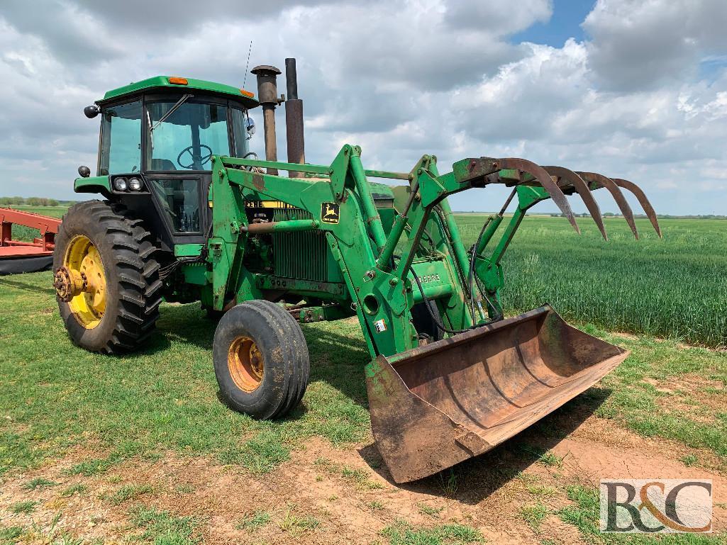 John Deere 4450 with Loader Bucket & Grapple