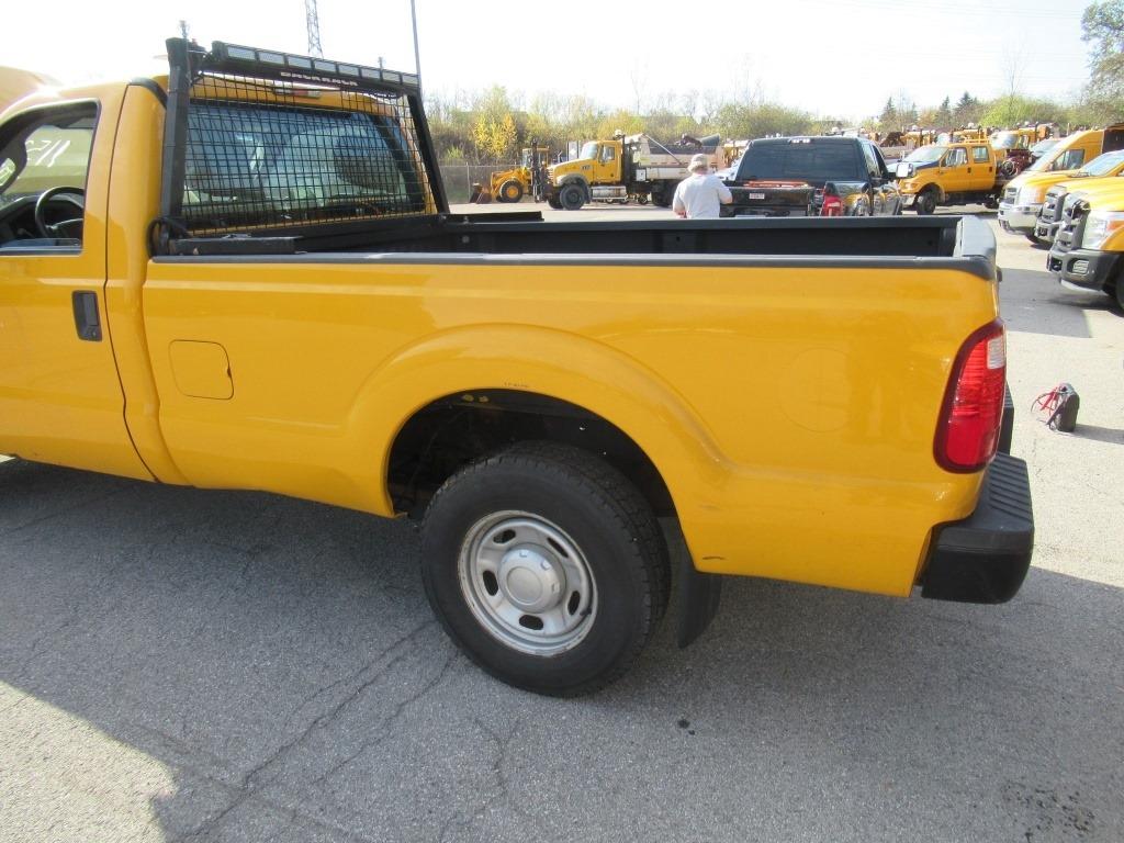 11 Ford F250  Pickup YW 8 cyl  Started with Jump