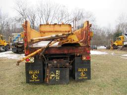 09 Mack GU713  Dump YW 6 cyl  Diesel  PS R VIN: 1M2AX04C09M004149; Defects: ABS Light; Engine Light