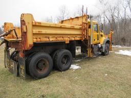 09 Mack GU713  Dump YW 6 cyl  Diesel  PS R VIN: 1M2AX04C09M004149; Defects: ABS Light; Engine Light