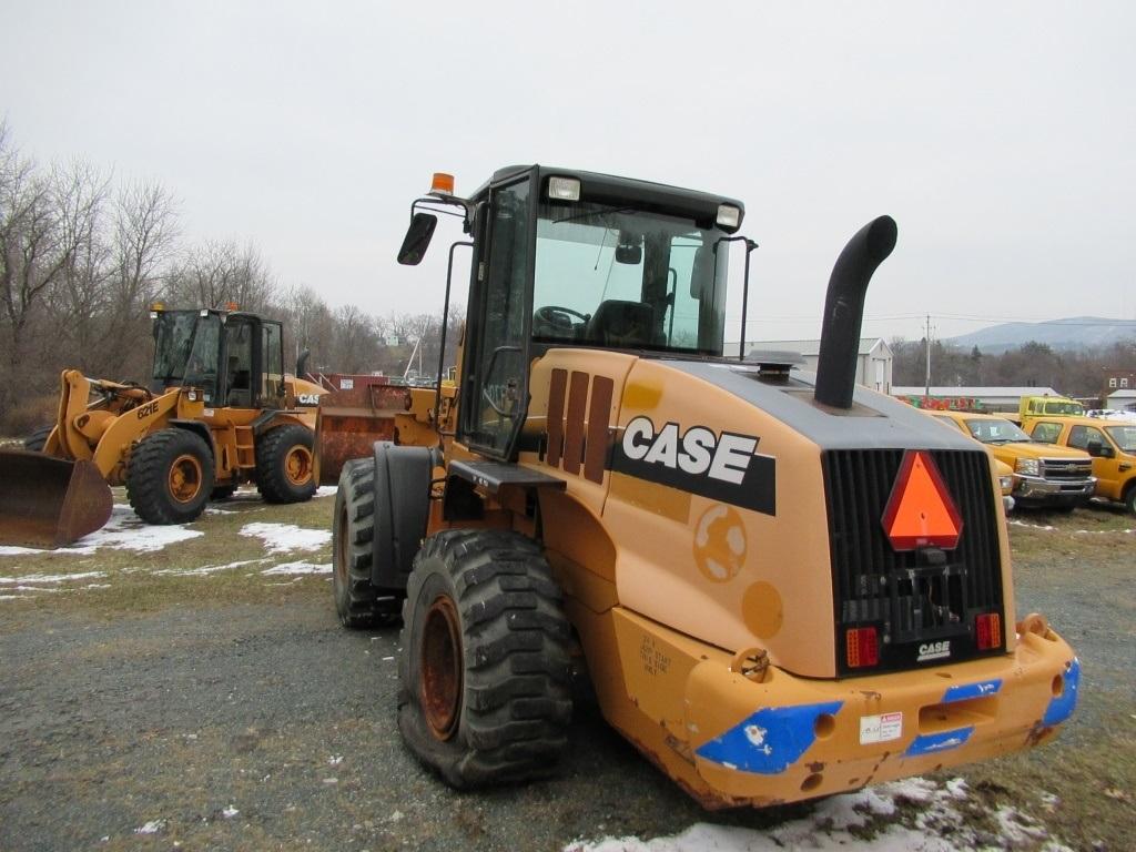 09 Case 621E Loader YW 6 cyl Diesel (Hours: 2533) Defects: Rust; Transmission; StateID: 097041; SN: