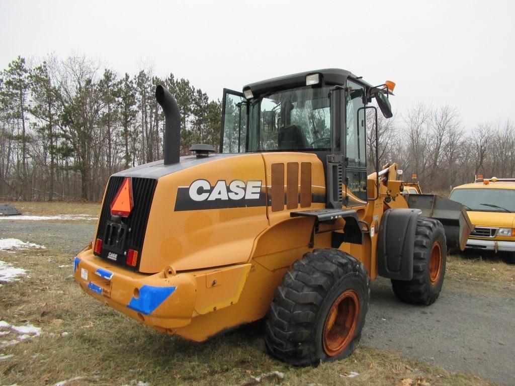 09 Case 621E Loader YW 6 cyl Diesel (Hours: 2174) Defects: Rust; Transmission; StateID: 097047; SN: