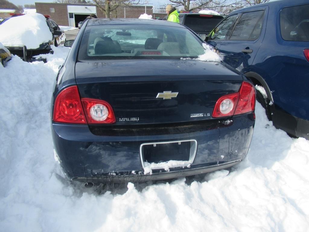 "09 Chevrolet Malibu  4DSD BL 6 cyl  Started with Jump on 2/11/21 AT PB PS R AC PW VIN: 1G1ZG57K0942