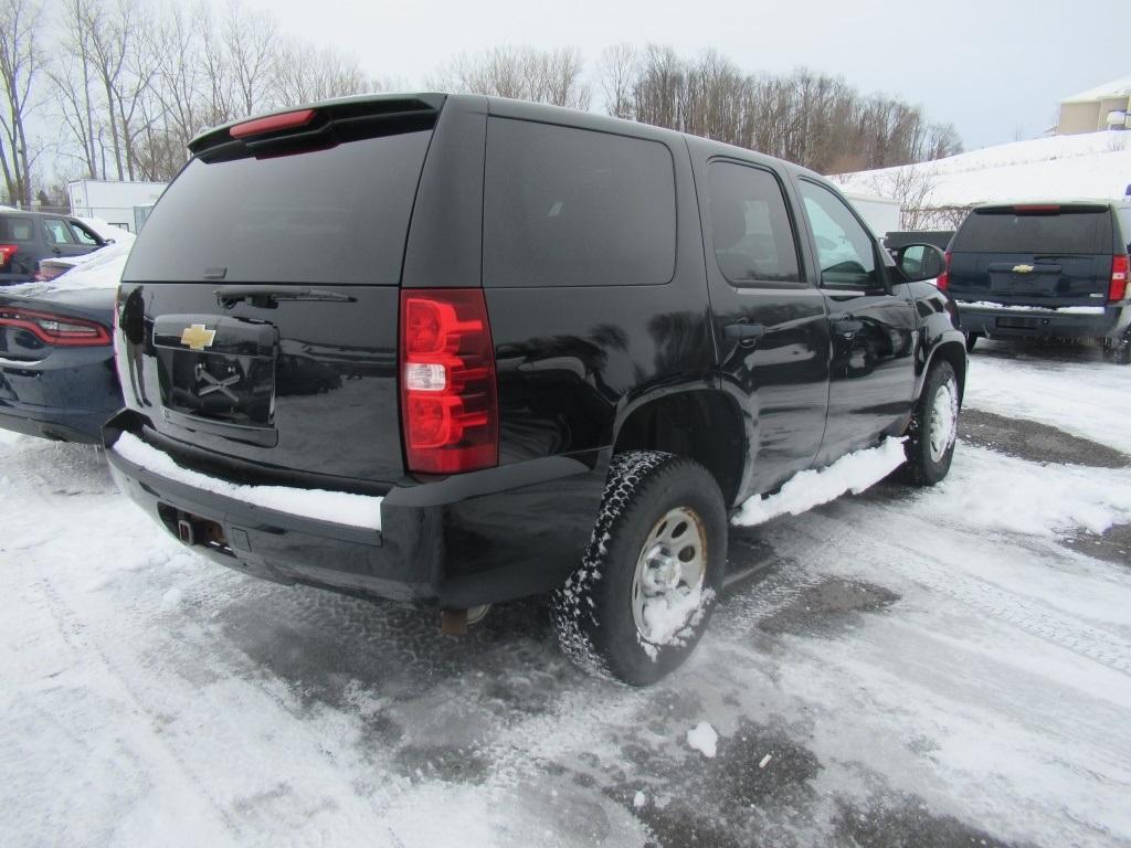 "13 Chevrolet Tahoe  Subn BK 8 cyl  4X4; Started with Jump on 2/11/21 AT PB PS R AC PW VIN: 1GNSK2E0