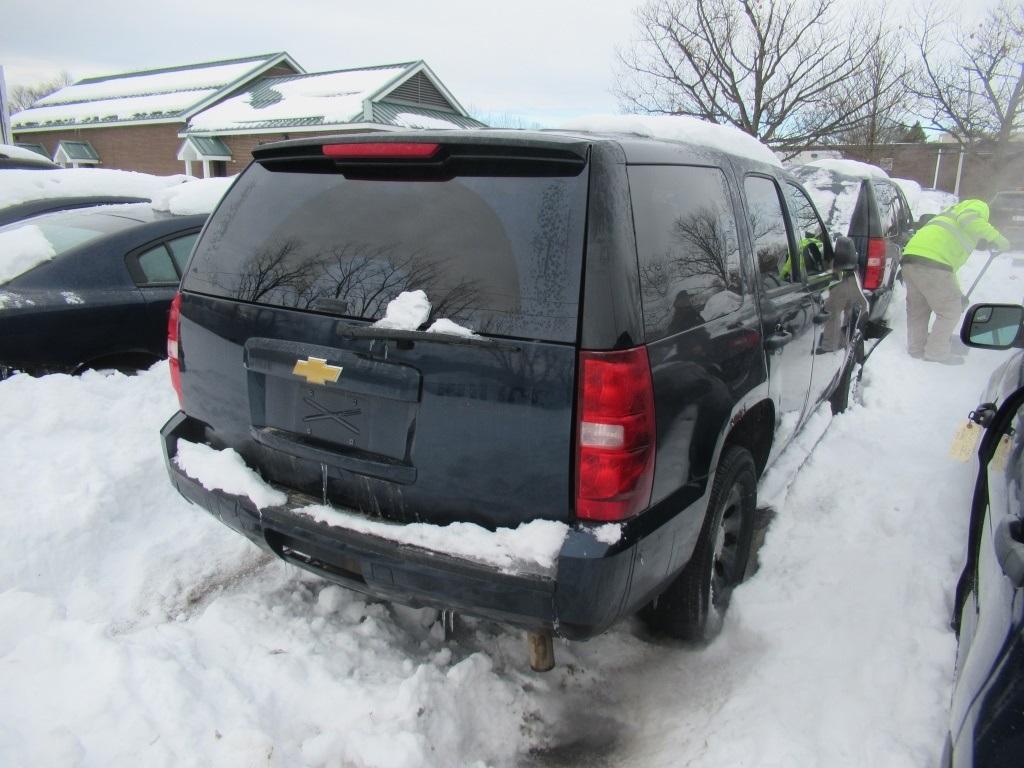 "12 Chevrolet Tahoe  Subn BL 8 cyl  Started with Jump on 2/11/21 AT PB PS R AC PW VIN: 1GNLC2E09CR31