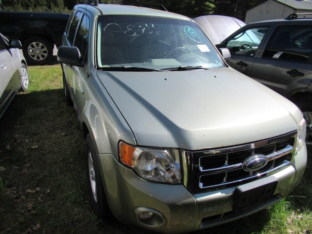 08 Ford Escape   GR 4 cyl  Hybrid; 4X4; Did not Start on 5/13/21 AT PB PS R AC PW VIN: 1FMCU59H78KA1