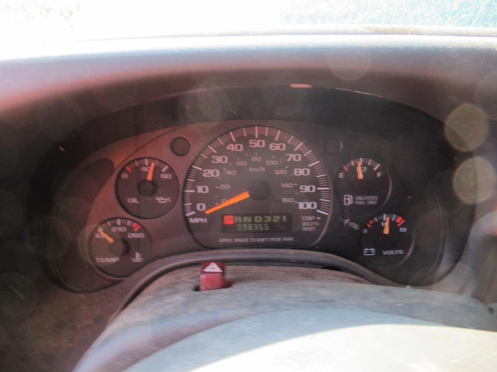 00 Chevrolet Express  Van GR 8 cyl  Started with Jump on 5/28/21 AT PB PS R