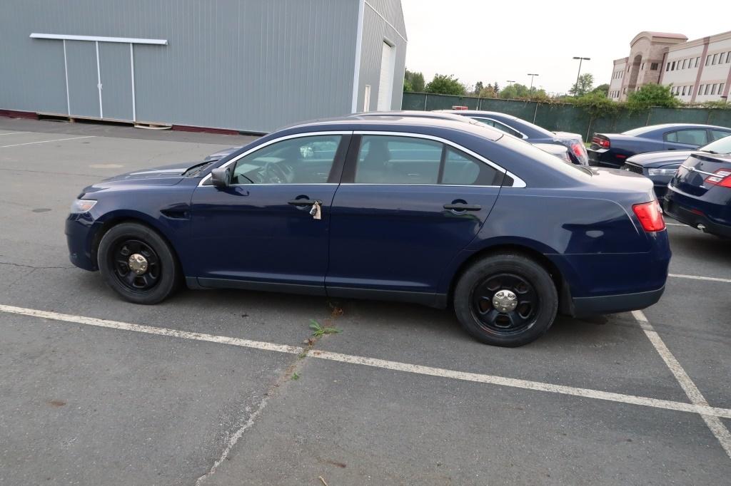 15 Ford Taurus  4DSD BL 6 cyl  4X4; No Start 8/10 AT PB PS R AC PW VIN: 1FAHP2MT2FG146372; Defects: 