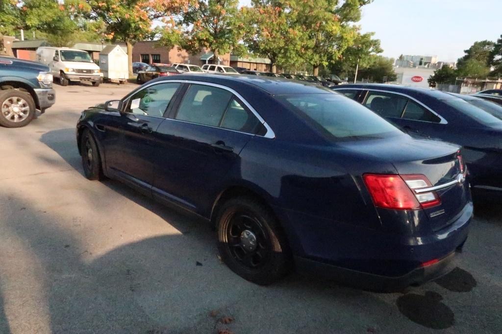 "15 Ford Taurus  4DSD BL 6 cyl  No Headlights; Started w Jump on 8/25/21 AT PB PS R AC PW VIN: 1FAHP