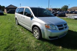 10 Dodge Caravan  Subn GY 6 cyl  Started w Jump 9/6/21 AT PB PS R AC PW VIN: 2D4RN4DEXAR195671; Defe