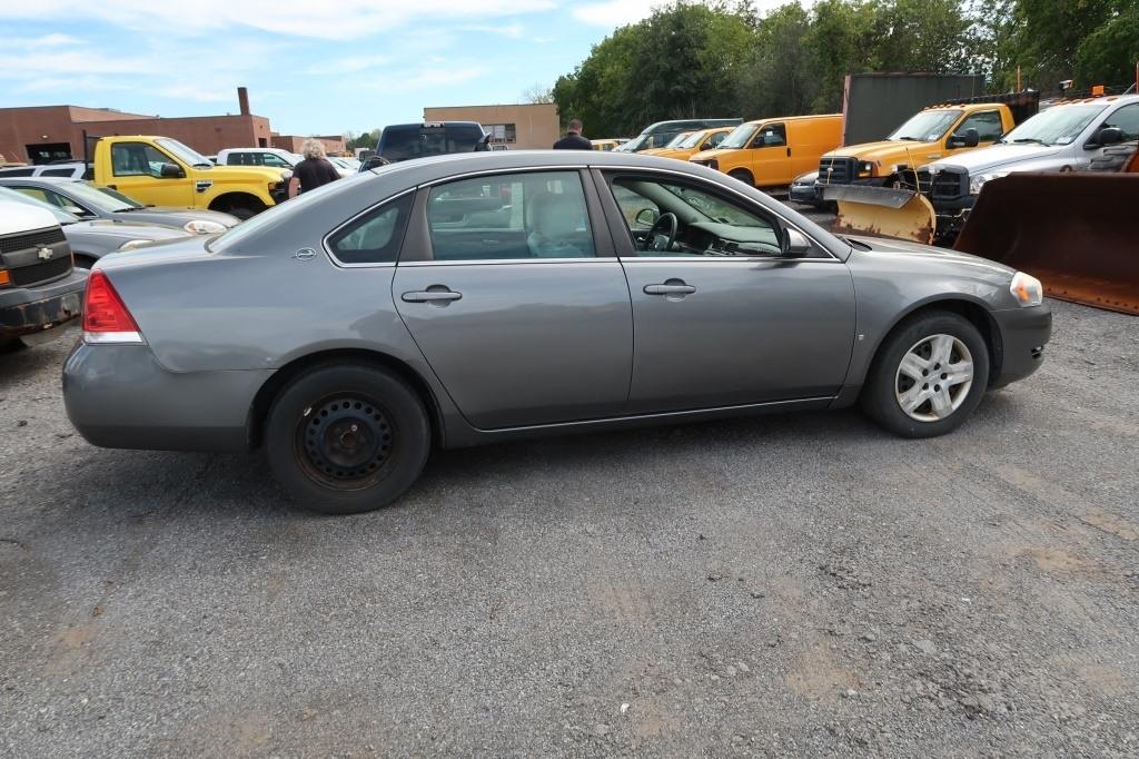 08 Chevrolet Impala  4DSD GY 6 cyl  Started w Jump on 9/21/21 AT PB PS R AC PW VIN: 2G1WB58K08121335