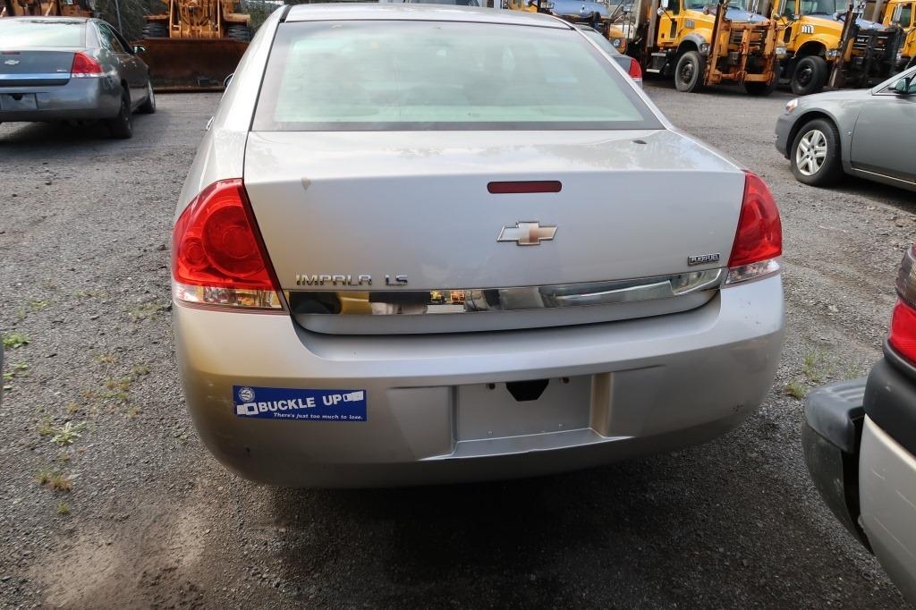 07 Chevrolet Impala  4DSD GY 6 cyl  Did not Start on 9/21/21 AT PB PS R AC PW VIN: 2G1WB58K979355717