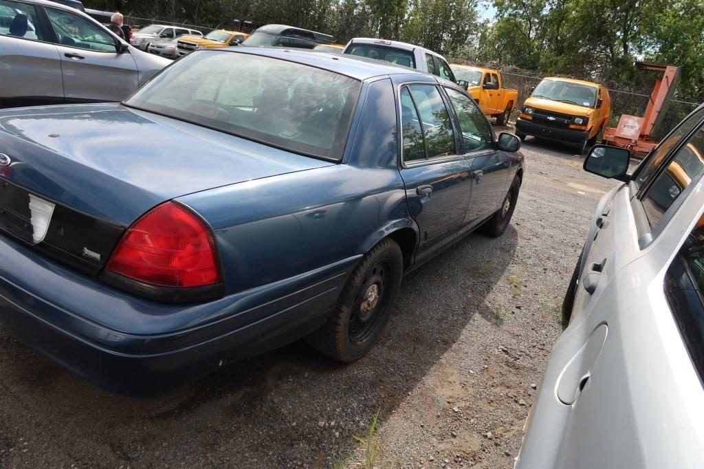 10 Ford Crown Victoria  4DSD BL 8 cyl  Did not Start on 9/21/21 AT PB PS R AC PW VIN: 2FABP7BV0AX130