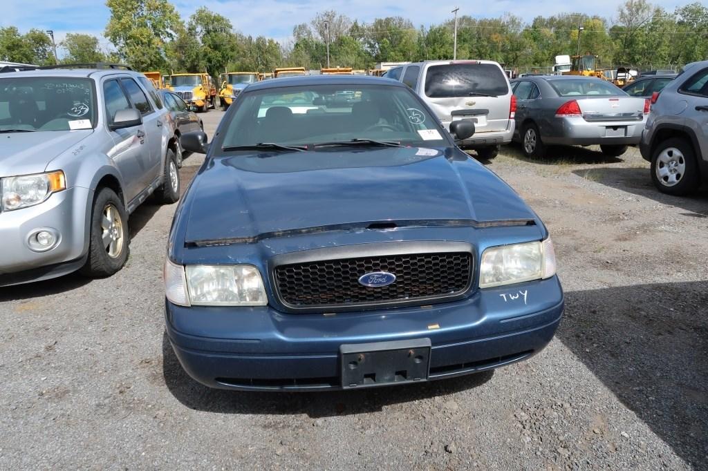 10 Ford Crown Victoria  4DSD BL 8 cyl  Did not Start on 9/21/21 AT PB PS R AC PW VIN: 2FABP7BV0AX130