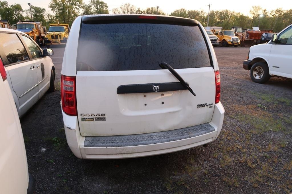 09 Dodge Grand Caravan  Subn WH 6 cyl  Did not Start on 9/21/21 AT PB PS R AC PW VIN: 2D8HN44E19R590