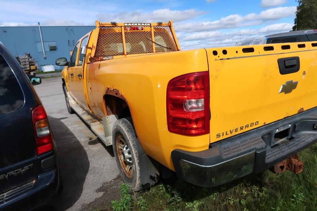 11 Chevrolet C3500  Pickup YW 8 cyl  Did not Start on 9/28/21 AT PB PS R AC VIN: 1GC4CZCG3BF249771; 