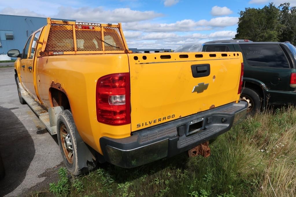 11 Chevrolet C3500  Pickup YW 8 cyl  Did not Start on 9/28/21 AT PB PS R AC VIN: 1GC4CZCG3BF249771; 