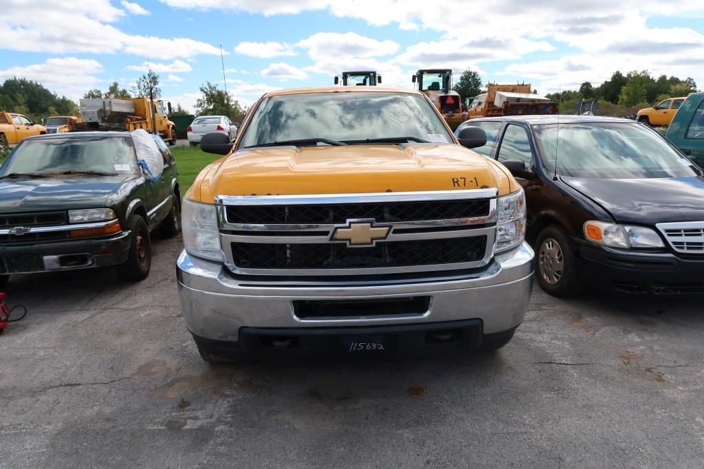 11 Chevrolet C3500  Pickup YW 8 cyl  Did not Start on 9/28/21 AT PB PS R AC VIN: 1GC4CZCG3BF249771; 