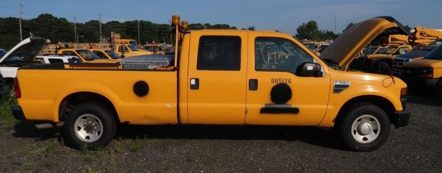 08 Ford F350  Pickup YW 8 cyl  Started w Jump on 8/12/21 PB PS VIN: 1FTWW30588EC71411; Defects: Body