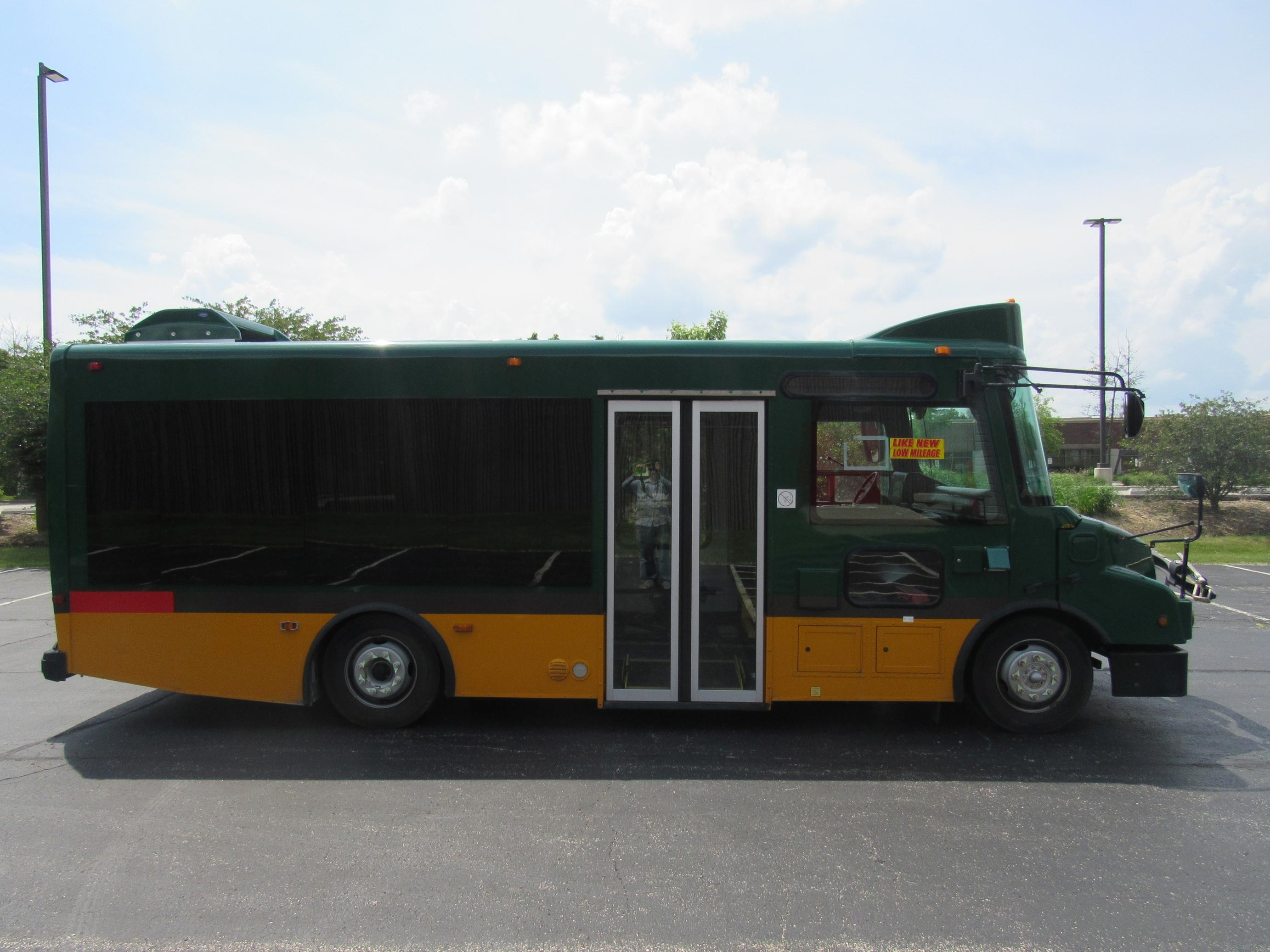 2007 Startrans Bus