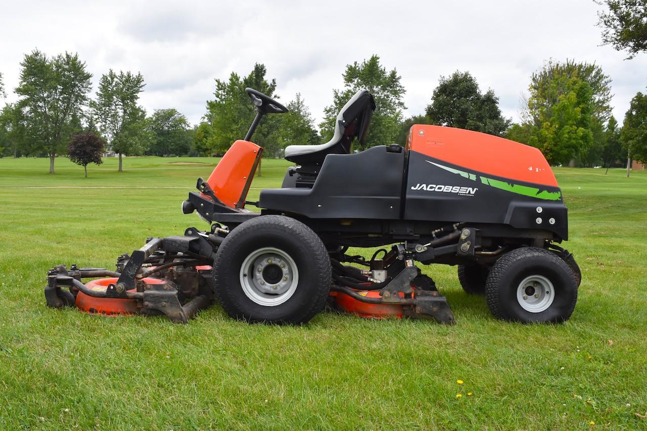 2007 Jacobsen AR5 Rotary Mower with 5,400 Hours