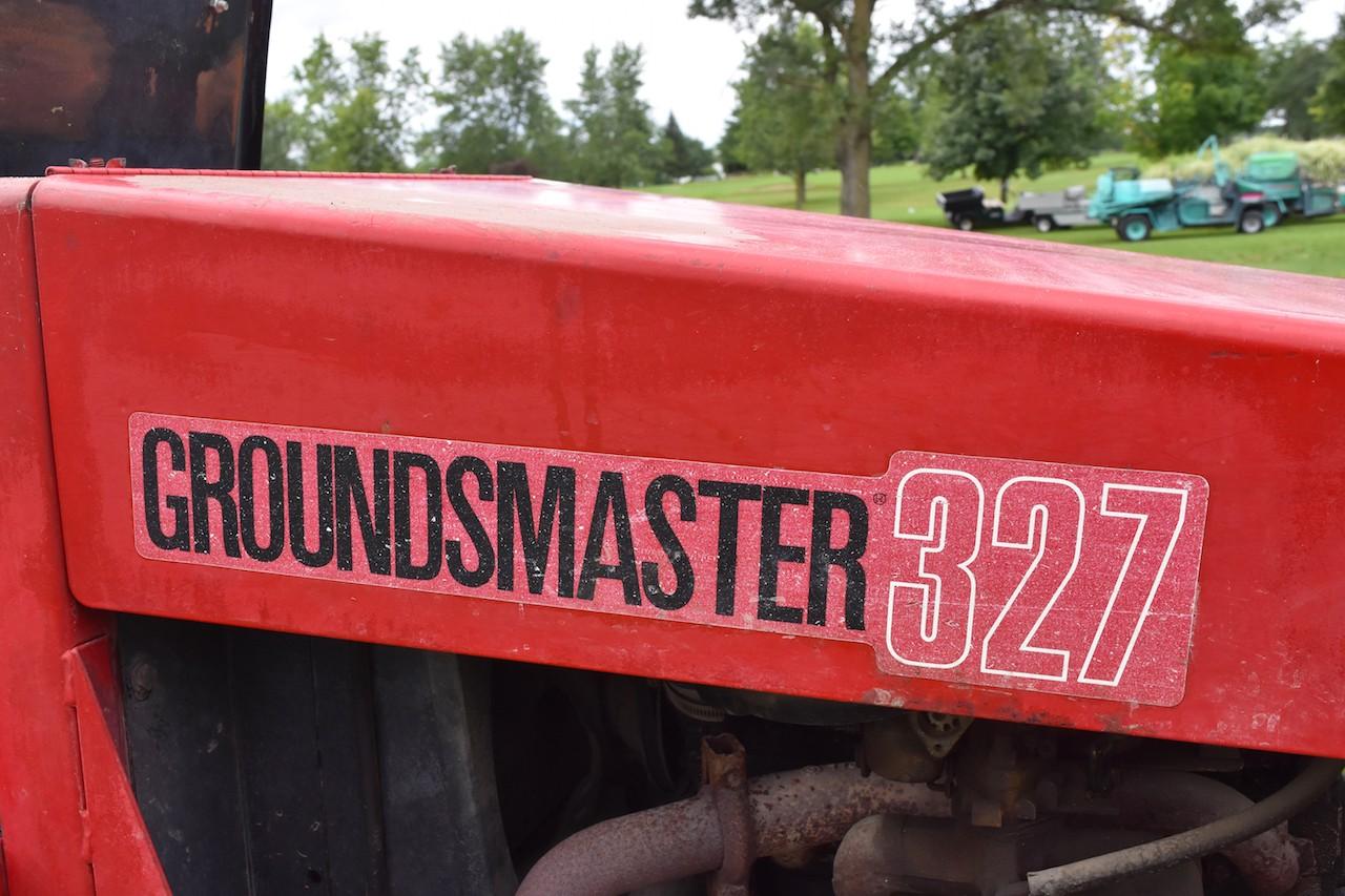 1987 Toro Groundsmaster 327 with Deck & Blower