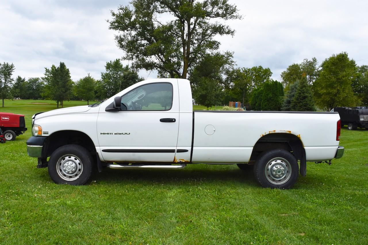 Dodge Ram 2500 4WD Pickup with Snow Plow