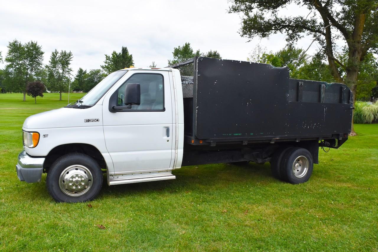 1998 Ford E350 Dump Truck