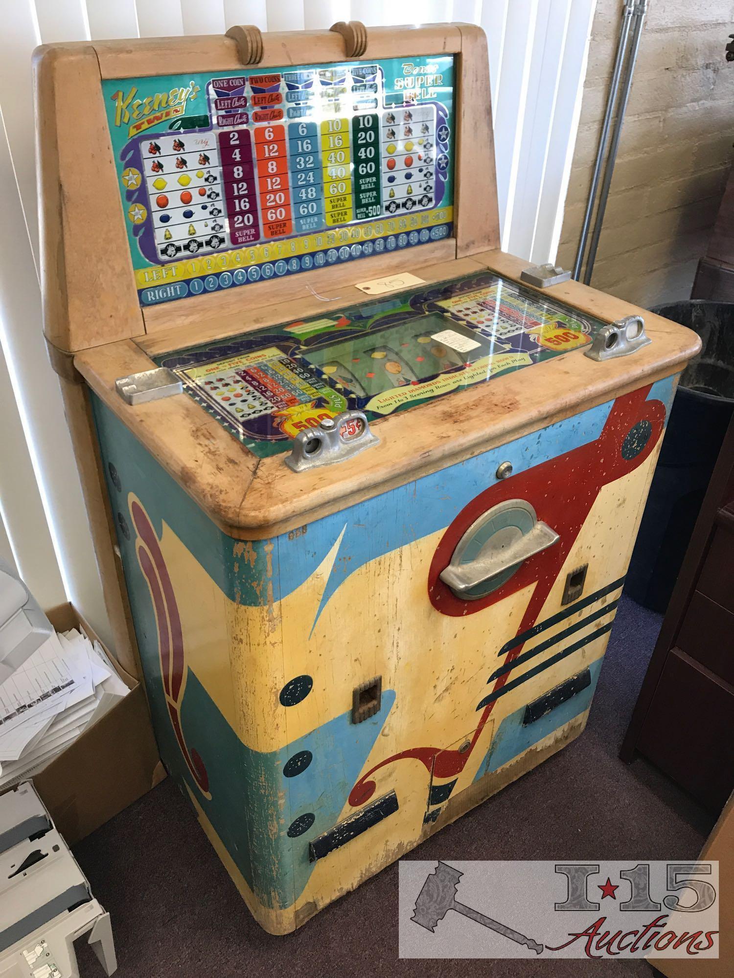 1930-1940 Keeneys Twin Slot 2 man slot Machine