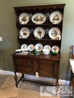 Sideboard buffet hutch