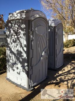 2 Clean Porta Potties