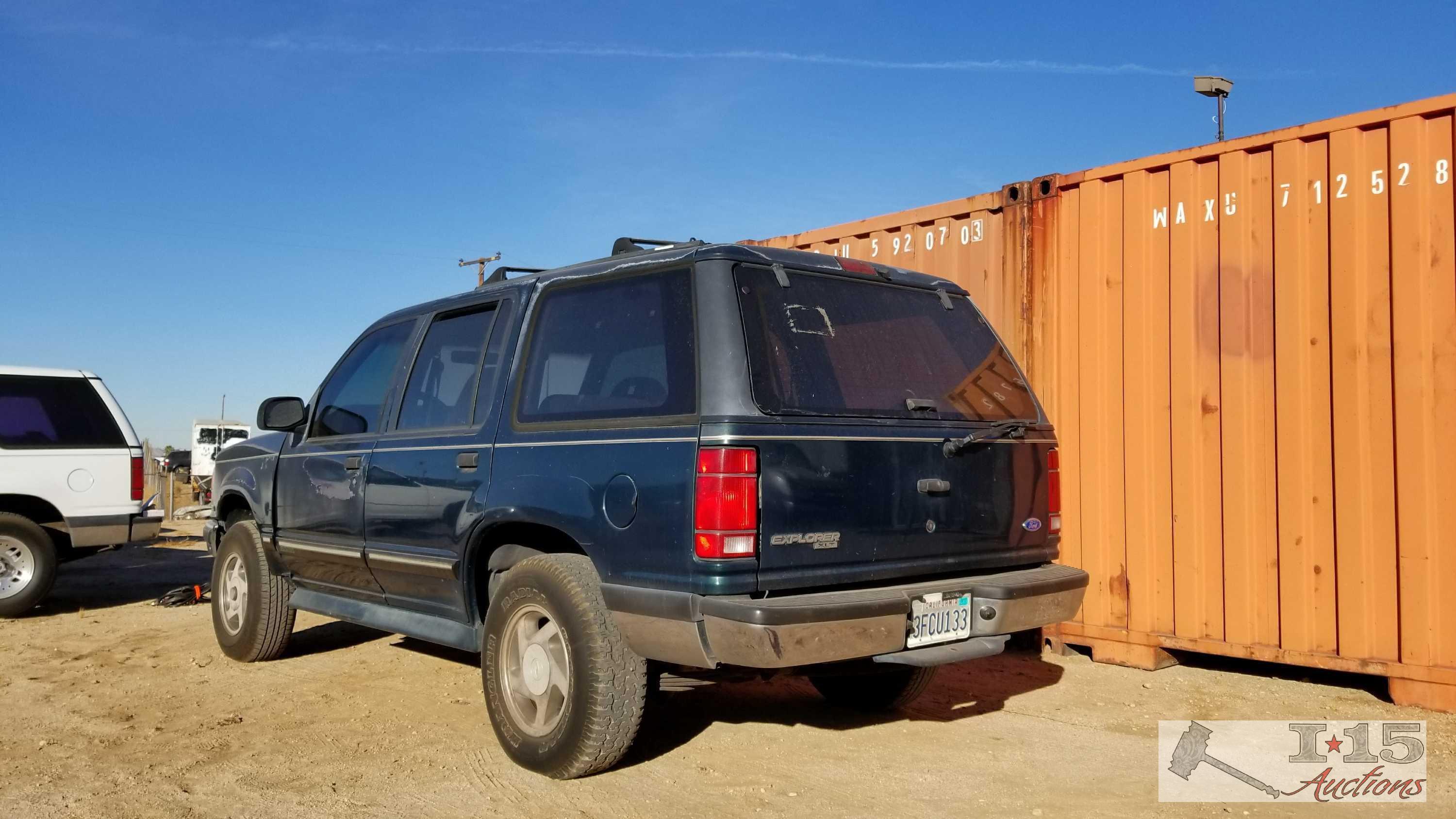 1993...Ford...Explorer XLT 4x4 Green CURRENT SMOG!!!