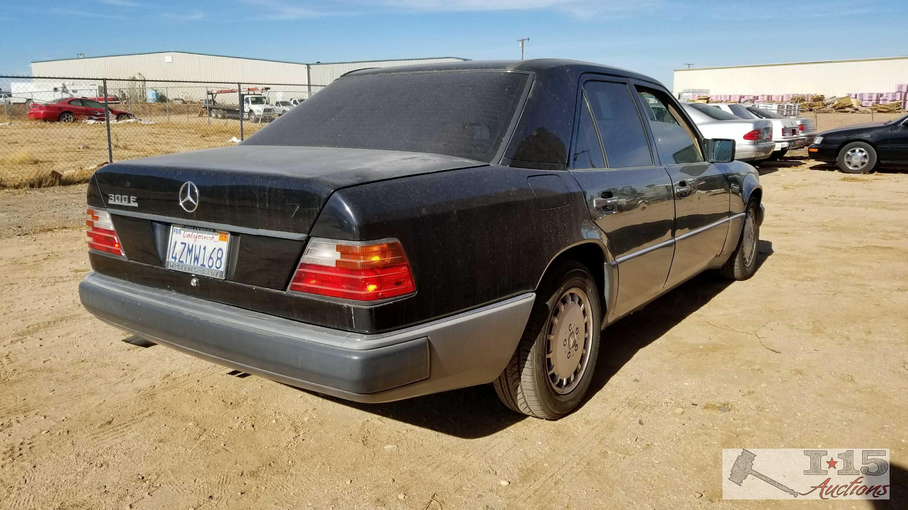 1993...Mercedes-Benz...E Class 300E Black CURRENT SMOG