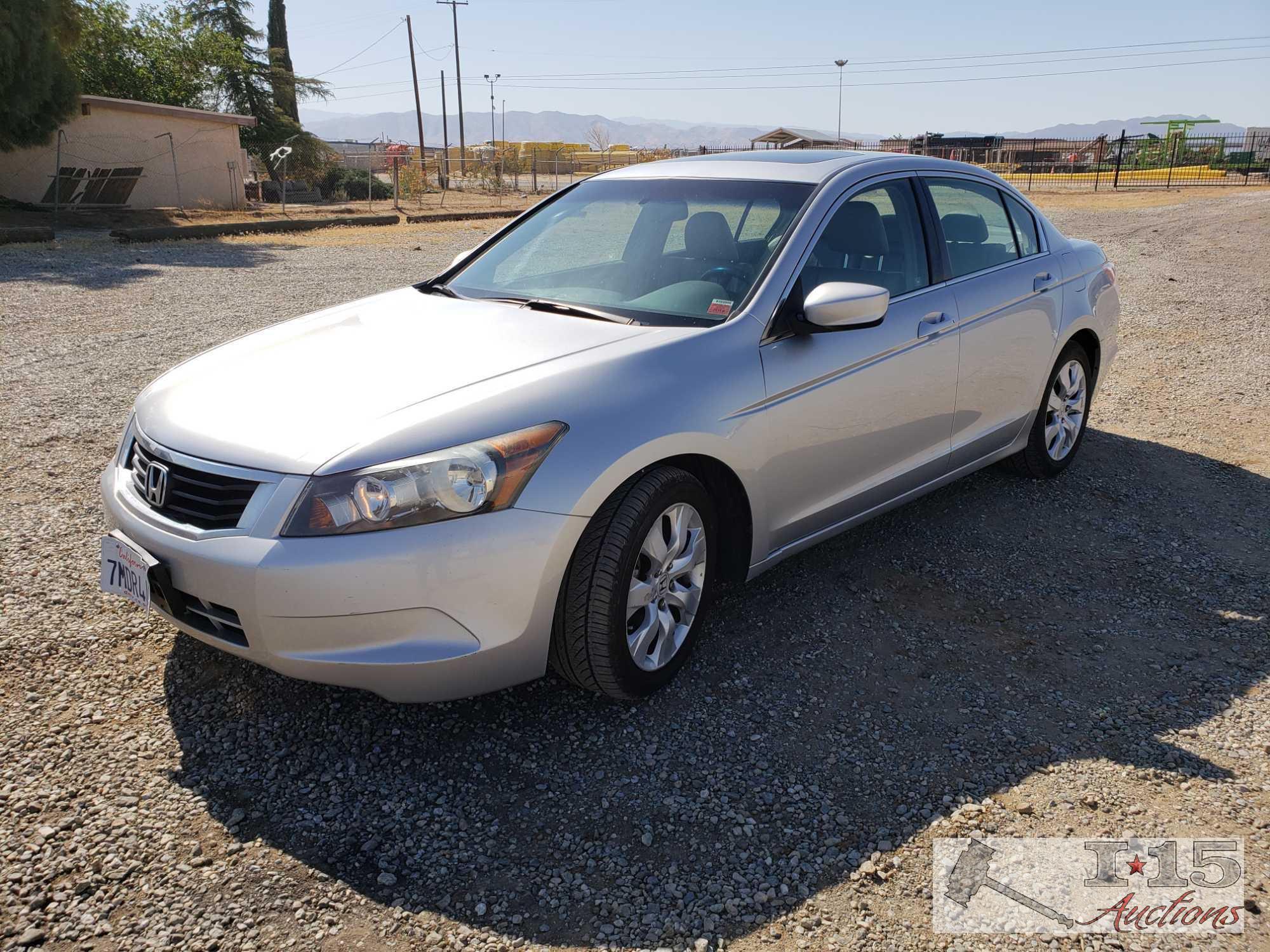 2009 Honda Accord Sedan Silver (Current Smog), CLEAN AUTO REPORT!!!