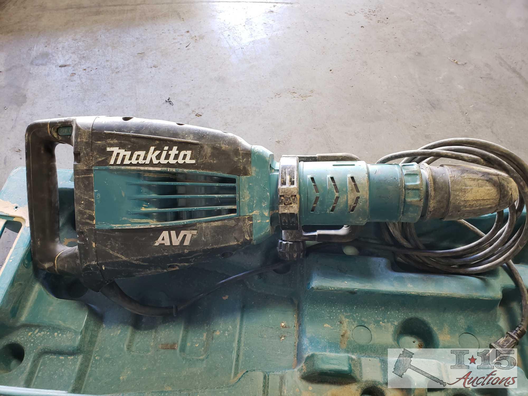 Makita AVT HM1214C Jack Hammer