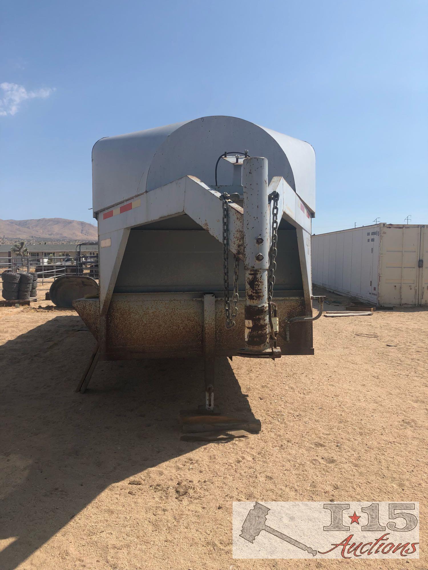 ...28'...Banen...Gooseneck Stock Trailer with a California Title