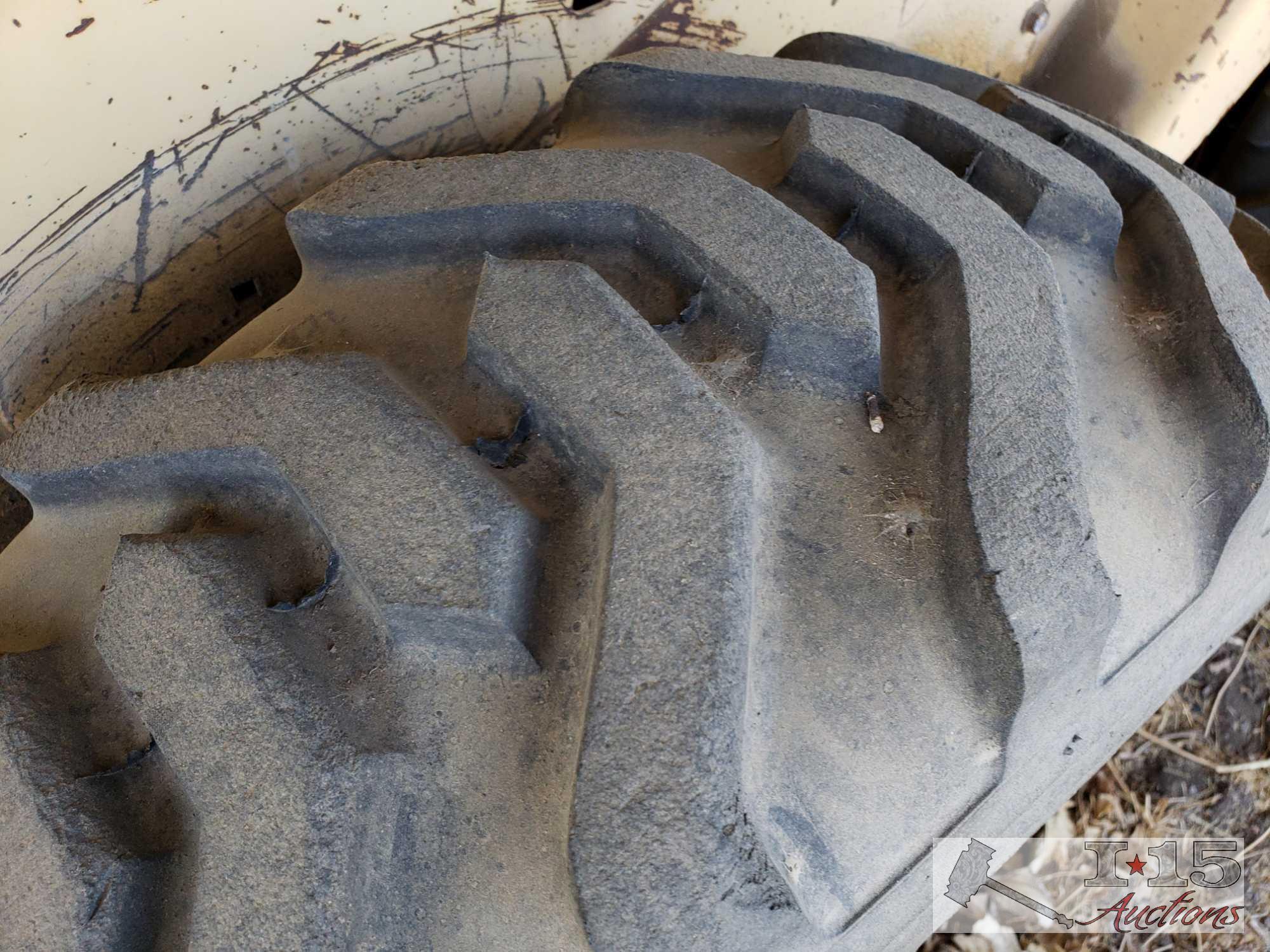 New Holland L455 Skid Steer, RUNNING