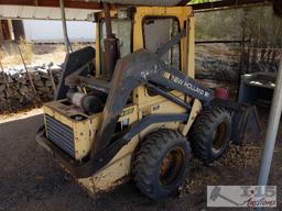 New Holland L455 Skid Steer, RUNNING