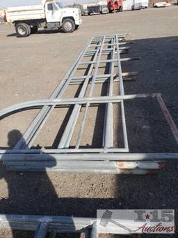 4 23' 9" Steel Corral Panels. 1 with Gate Opening