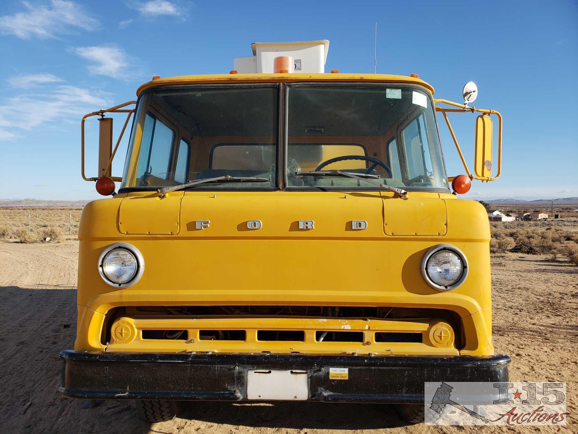 1981 Ford C8000 Bucket/Water Truck, See Video!!