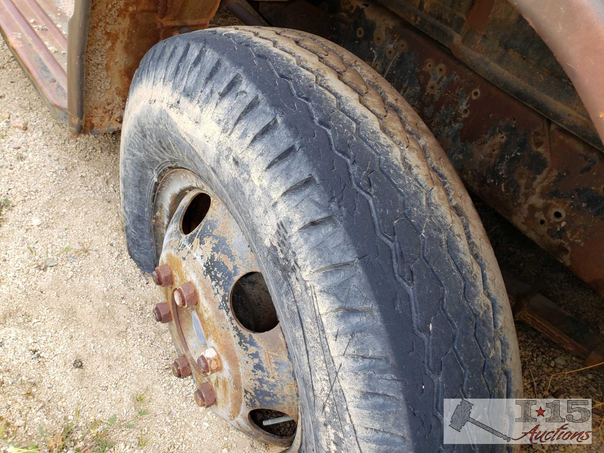 International Harvester Loadstar Dumptruck, 10' Dump