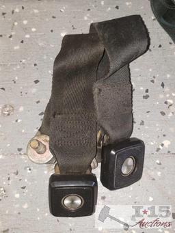 Black Front Seat Belt Set