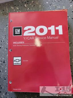 Car Service Manual's Approx 4 Pieces