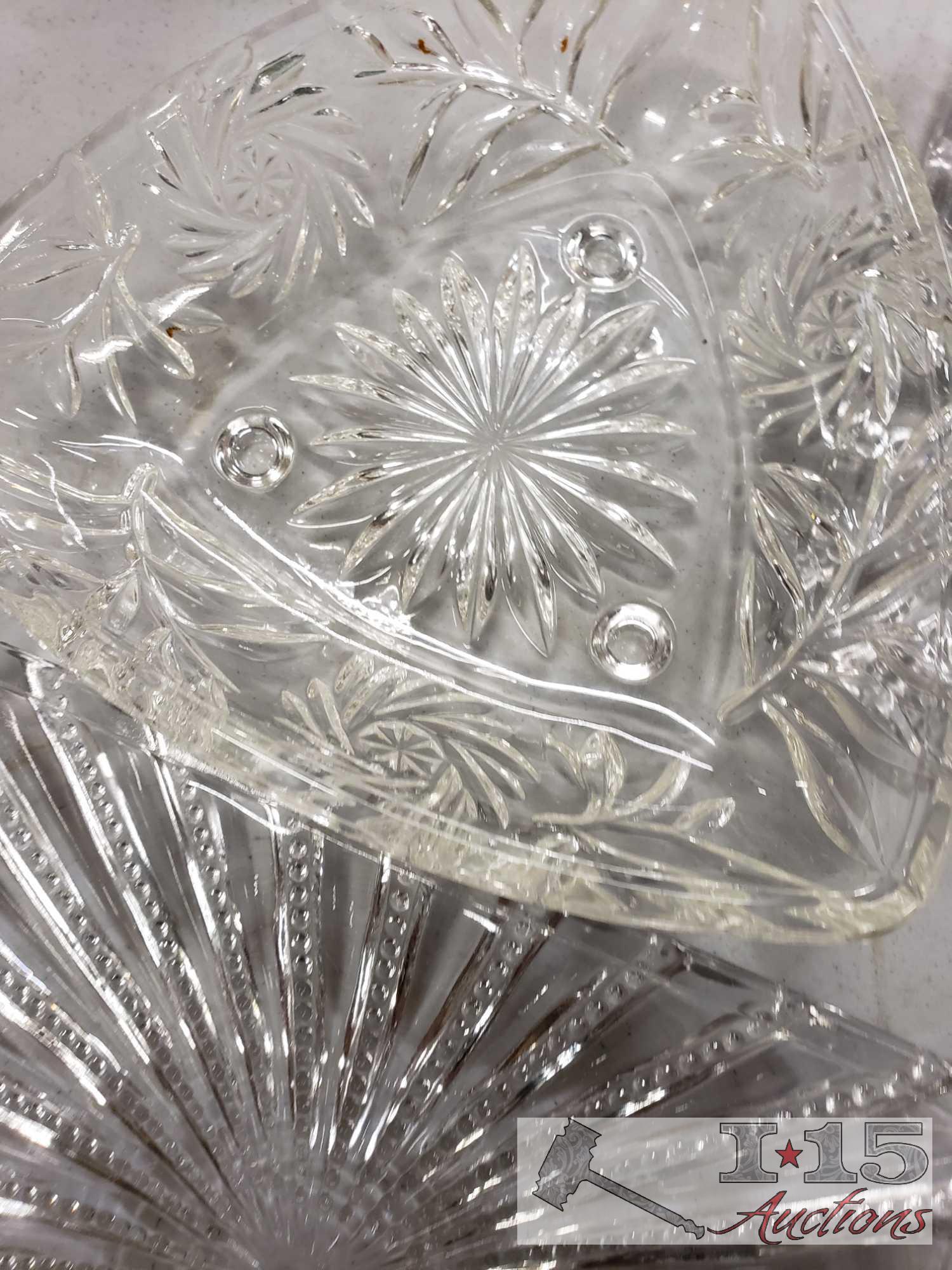 9 Spectacular Crystal Candy Dishes in a Variety of Styles