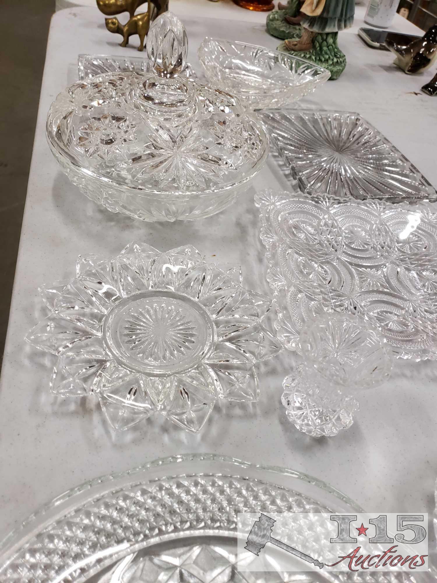 9 Spectacular Crystal Candy Dishes in a Variety of Styles