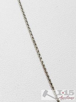 14k White Gold Necklace with Diamond Pendent, 3.7g