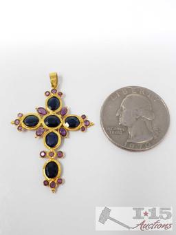 18k Gold Cross Pendent, 1.9g